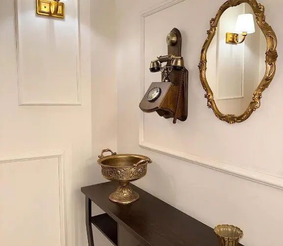 Гостевой дом Glint House Royal - Sapienza Рим