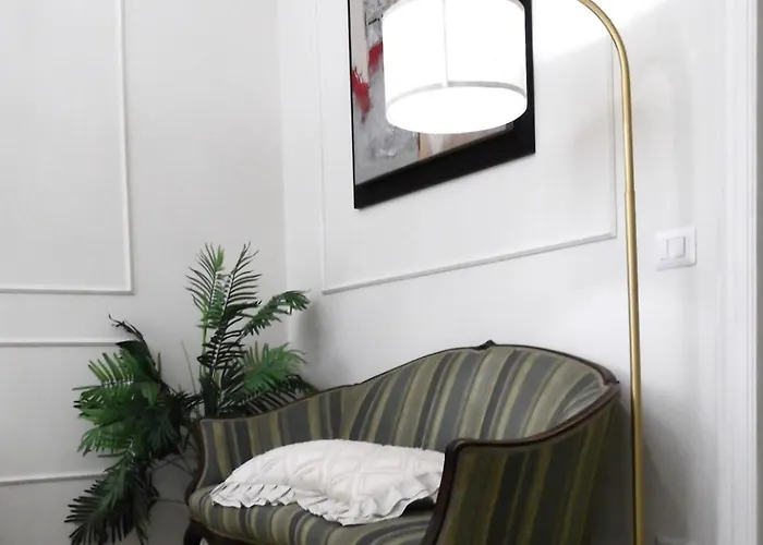 Гостевой дом Glint House Royal - Sapienza Рим